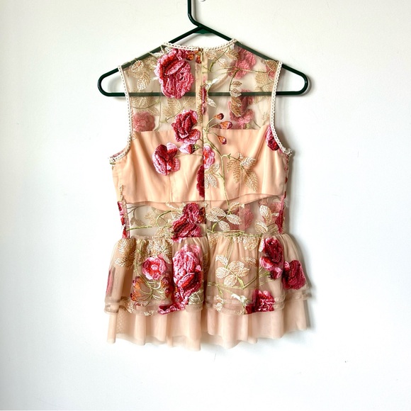 VONE Embroidered Floral Sleeveless Sheer Lelan Peplum Blouse—SZ. 6 - Picture 15 of 16